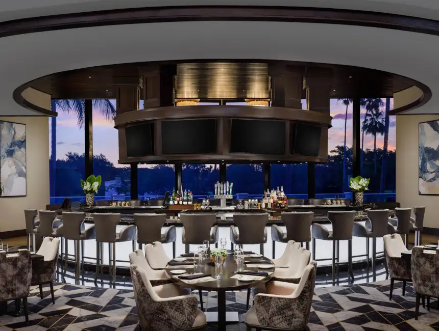 The bar at CIRQ Grille and Bar